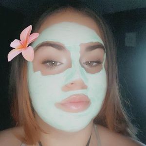 Meet your Posher, Adea